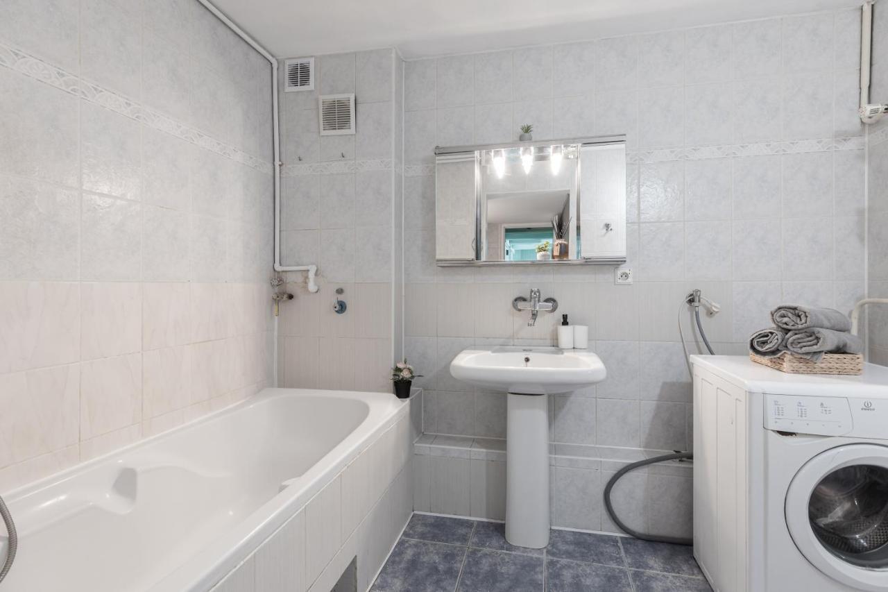 Superapart Marszalkowska 19 Urban Hideaway With Modern Comforts Warsaw Luaran gambar